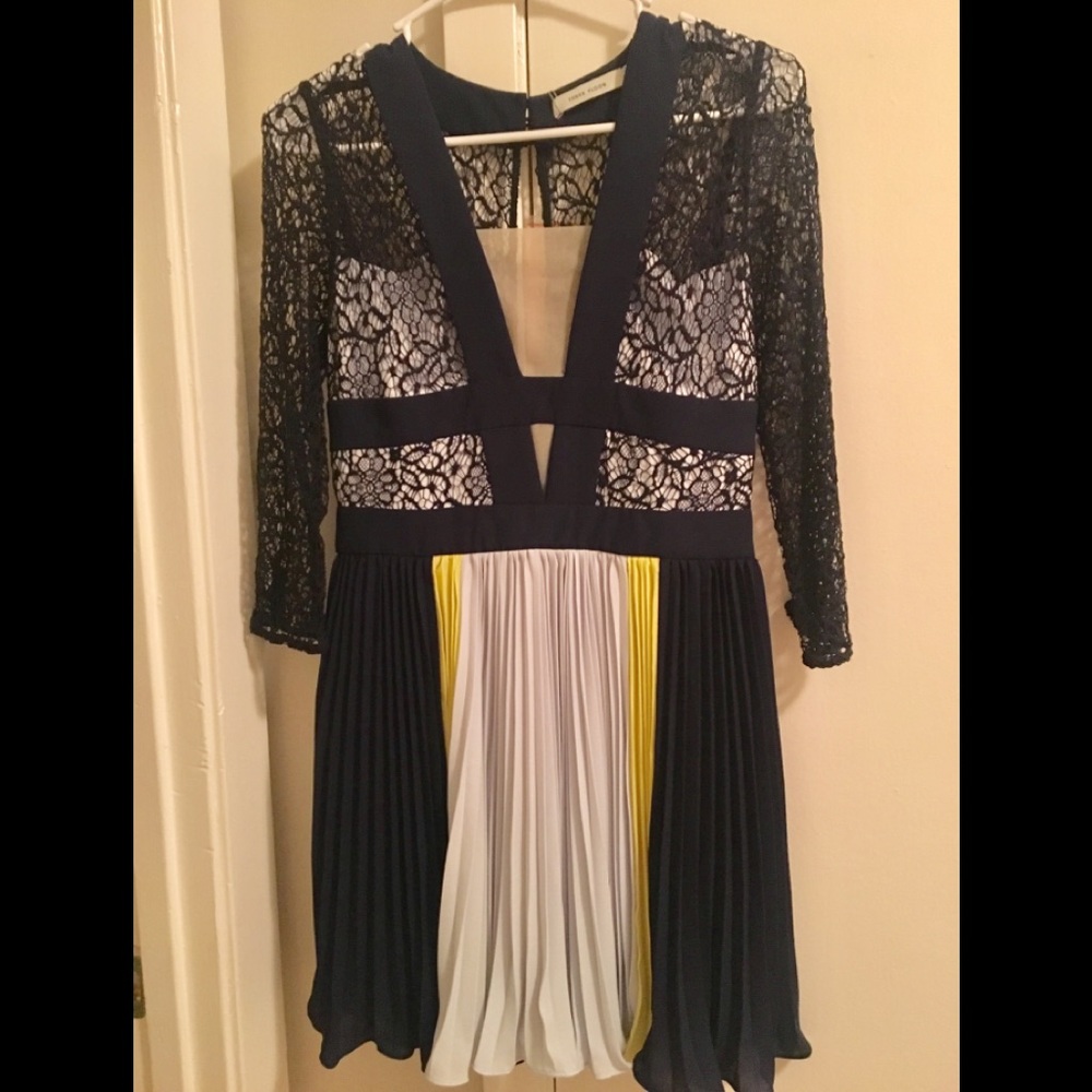 Three Floor size 6